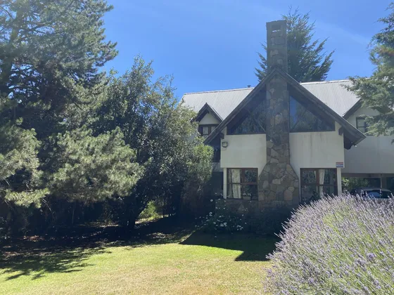Casa En Venta De 2 Dormitorios En San Martin De Los Andes