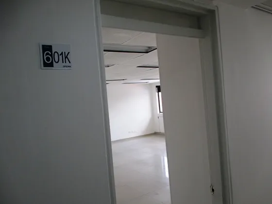Oficina 601k Arriendo Unicentro Santa Barbara 54 Mt Un Solo Espacio Baño Privado Y Comunales Bogotá