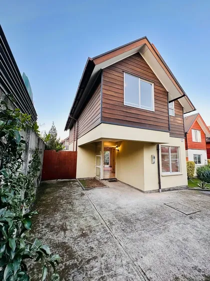 Se Vende Hermosa Casa Condominio Lagar