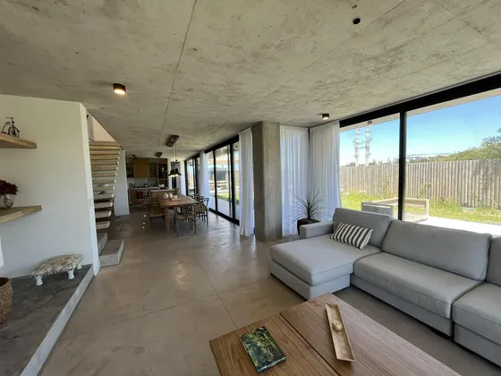 Ovalada - Jose Ignacio
