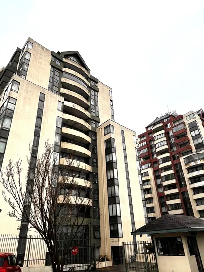 Arriendo Depto Condominio Plaza Hochstetter