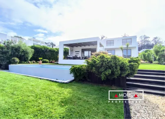 Preciosa, Luminosa Y Moderna Casa En Marbella