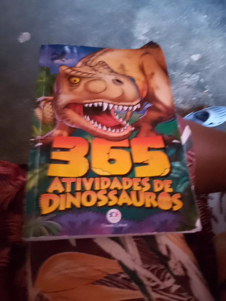 Livro Infantil 365 Atividades De Dinossauros - Colorir, Jogo Dos 7 Erros E  Passatempos Editora Brasileitura