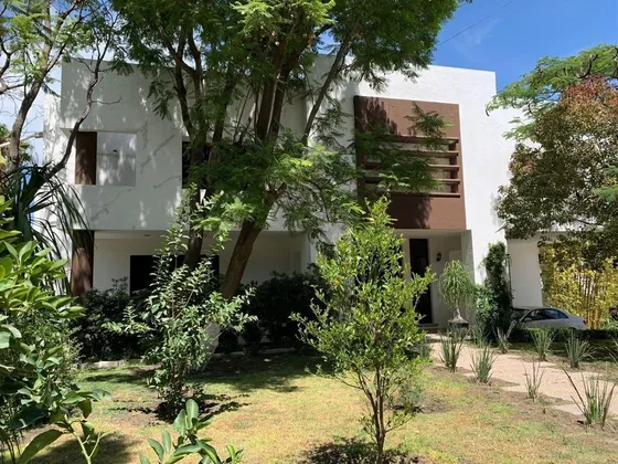 Casa En Venta En Colinas Del Bosque Queretaro