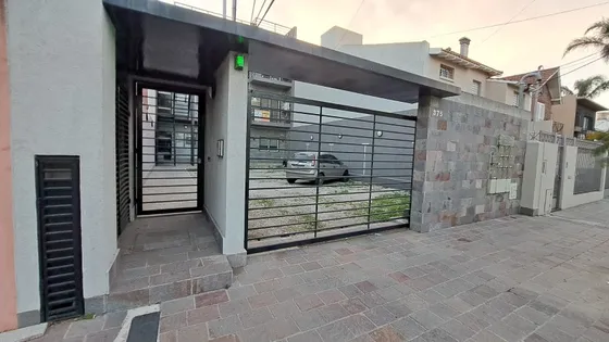 Venta De Departamento  Ramos Mejía -  2 Ambientes - Planta Baja