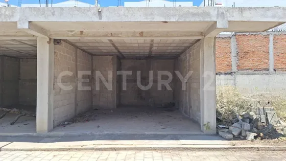 Local En Plaza A 500 Mts De Periférico, Zona Cuautlancingo