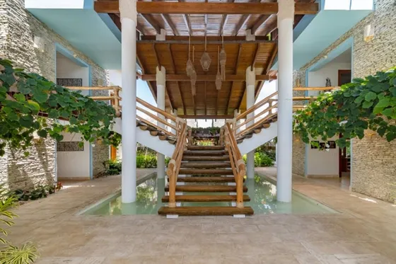 Villa En Venta En Cap Cana, Punta Cana, 1115m2, 5 Hab. 6 Parqueos, Comunidad Exclusiva Con Campo De Golf, Playa, Casa Club, Seguridad, Entorno Multicultural, Invierte. 