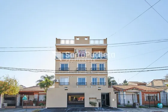 Edificio En Villa Luzuriaga