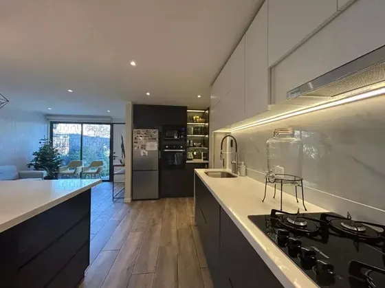 Oportunidad-pasaje Cerrado- 100% Remodelada- Seguridad