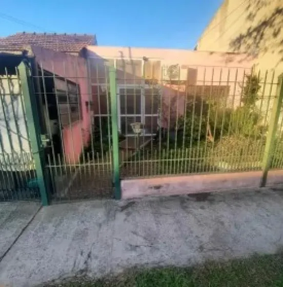 Casa En Venta - 2 Dormitorios 1 Baño - 250mts2 - Temperley
