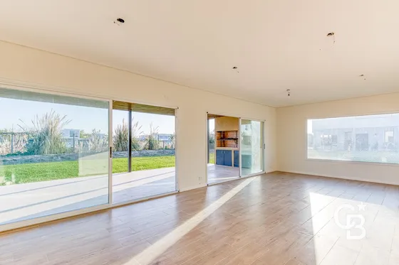 Casa En Venta 4 Dormitorios - Ceibos, Puertos Del Lago