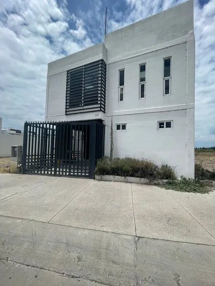 Bodega En Renta, Villas De Bernalejo
