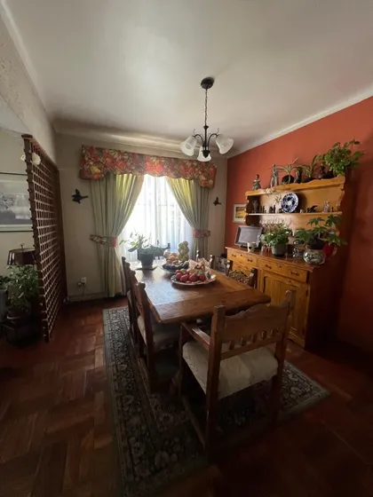 Casa Con Excelente Ubicación En Ñuñoa