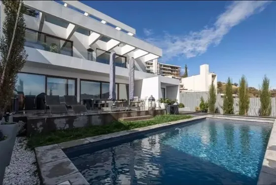 Hermosa Casa Lo Barnechea - El Huinganal