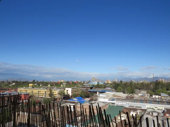Amplio, Cómodo Y Tremenda Vista A Pasos Del Parque O'higgins