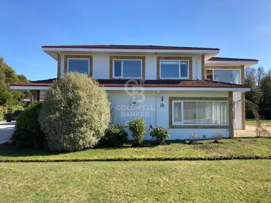 Linda Casa En Gran Terreno