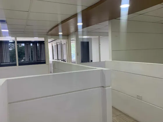 Amplia Oficina En Alquiler En El Centro Empresarial Europa