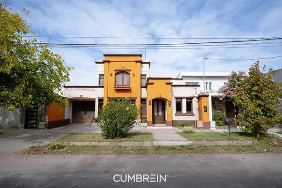 Casa En  B° Olivos Del Fundador
