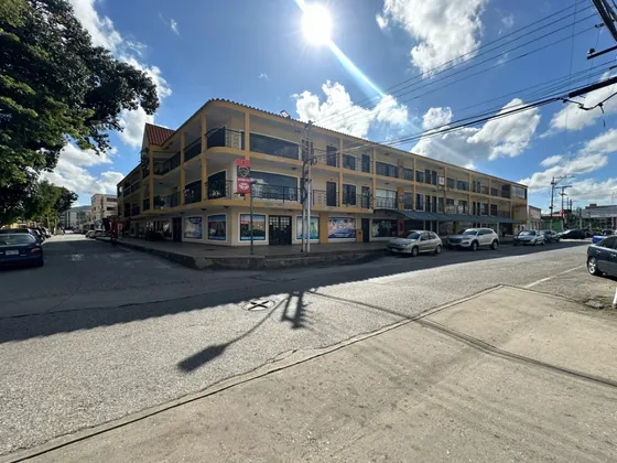 Oficina En Alquiler O Venta La Begoña De Naguanagua. En El Centro Comercial El Hatillo.