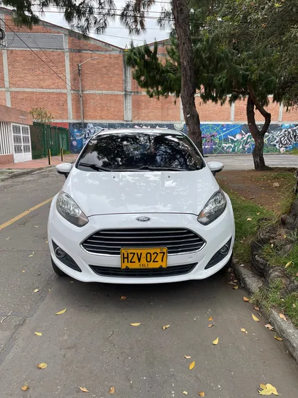 Ford Fiesta 1.6 Hatchback Se