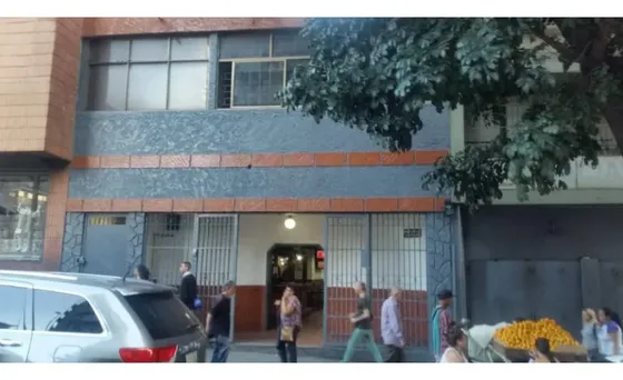 Local Comercial En Venta En Av Fuerzas Armadas Caracas ¡oportunidad!