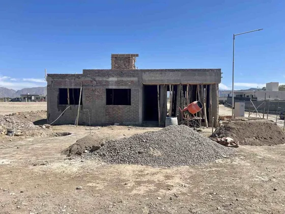 Casa En Pozo 2 Dorm B° Rincon Del Syrah, Rivadavia