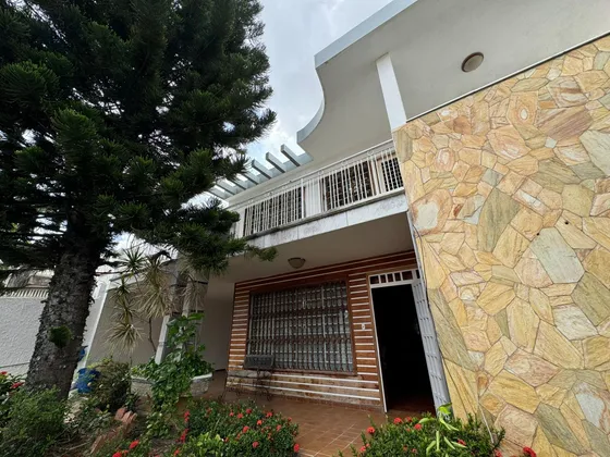Casa En Venta Tipo Quinta Trigal Centro. 580 Mts2 (hg)