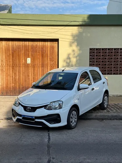 Toyota Etios 1.5 X 6mt My19