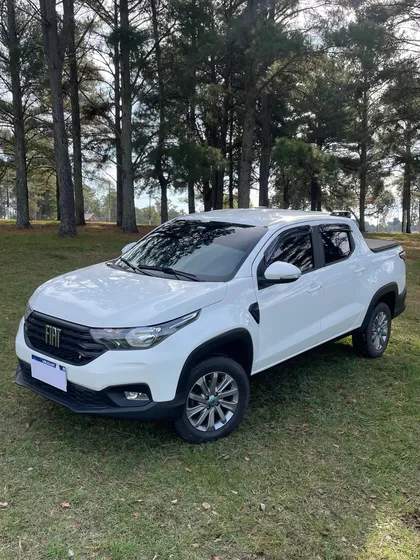 Fiat Strada 1.4 8v Freedom Cd