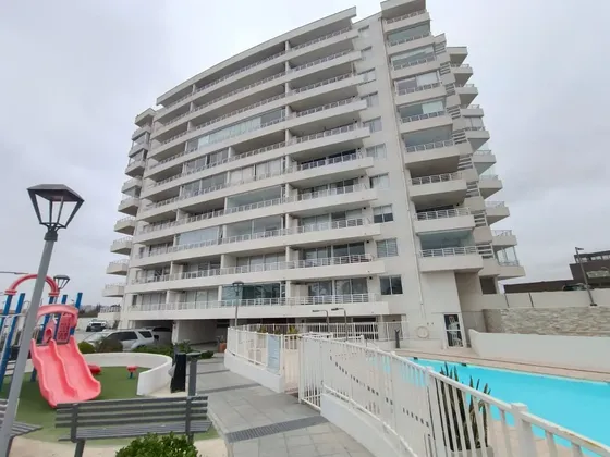 Se Vende Lindo Y Amplio Departamento