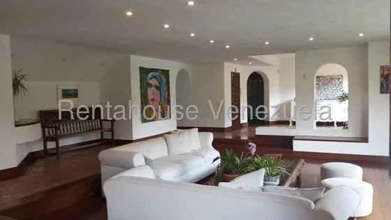 Apartamento En Alquiler En Colinas Del Tamanaco 25-16859 K.f