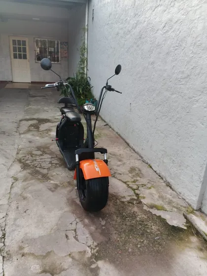 Moto Eléctrica Marca Sunra Spy Racing Solo 100 Ciclos