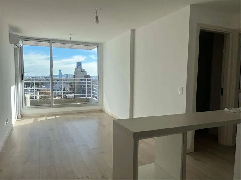 Apto. 1 Dorm.  Piso Alto.tres Cruces!