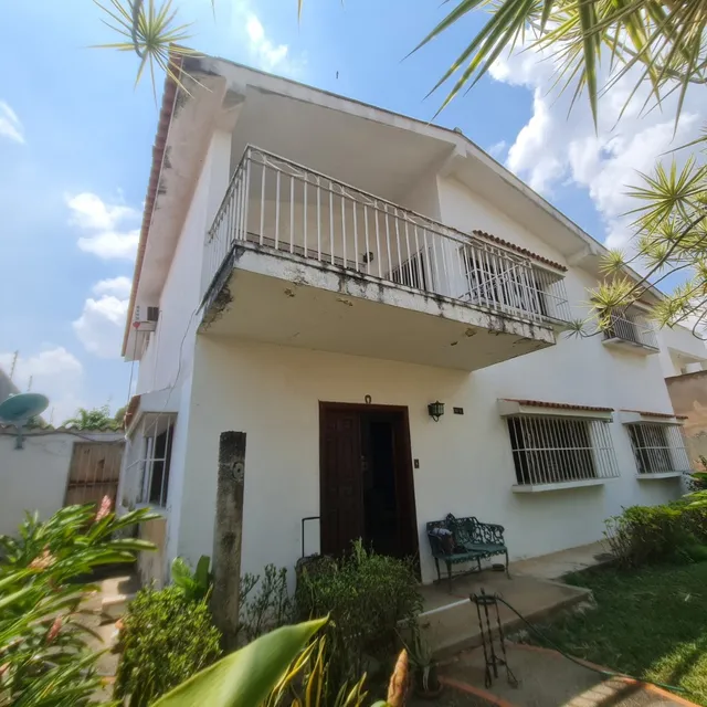 Cr Vende Casa Urb La Viña, Calle Cerrada