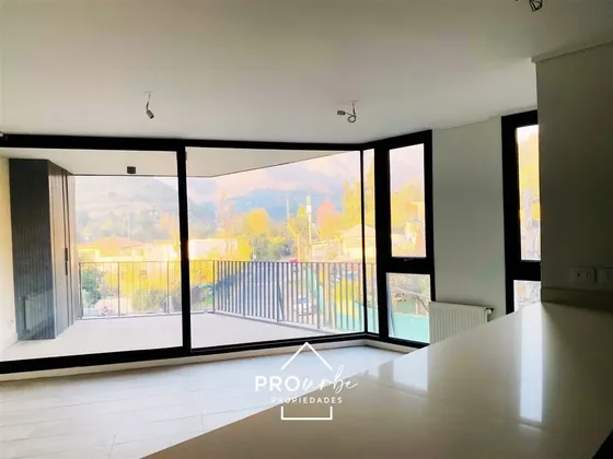 Departamento En Venta De 3 Dorm. En Lo Barnechea