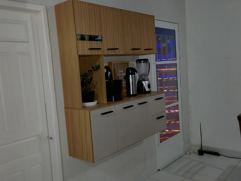 Armário de Cozinha Completo Juliana 7 Portas 2 Gavetas Compacto Planejado Moderno para Cozinha Pequena, Nichos Funcionais, Acabamento UV, Espaço para Eletros - Imagem 3