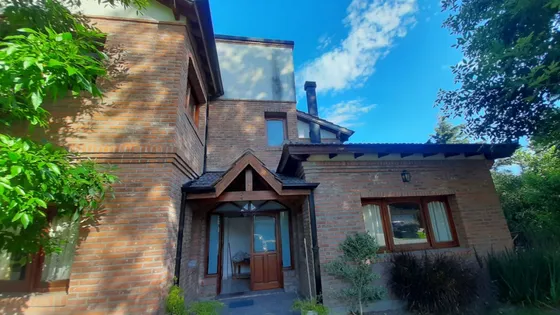 Casa En Venta En Campos De Alvarez