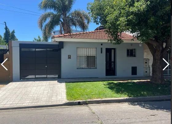 Ph Tipo Casa Totalmente Independiente. Refaccionado A Nuevo. Villa Ballester
