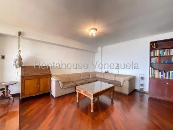 Alquiler De Acogedor Apartamento, Mls 25-20215. Ycl.