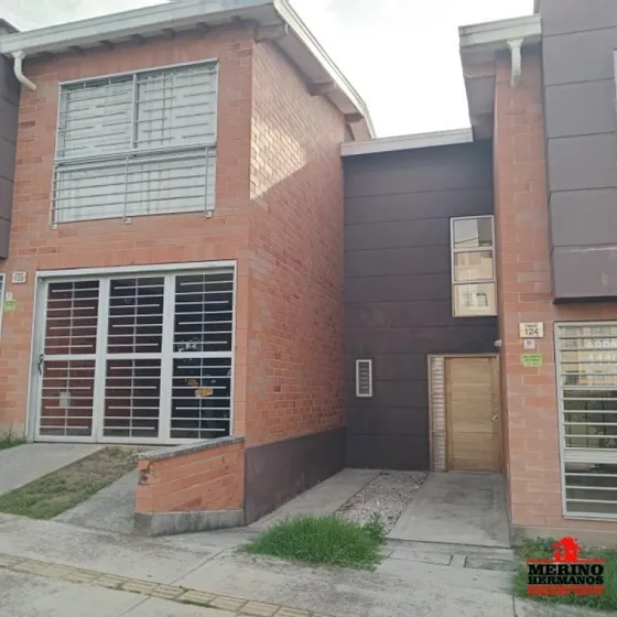 Casa En Venta En El Porvenir. Cod V5611
