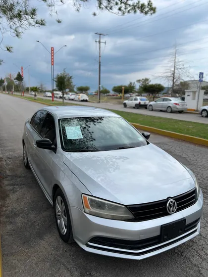 Volkswagen Jetta 2.0 L4 At