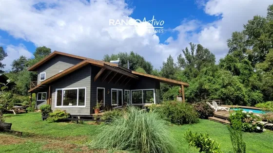 En Venta Casa En Parcela 4 Dorm Y Piscina Cerca Valdivia