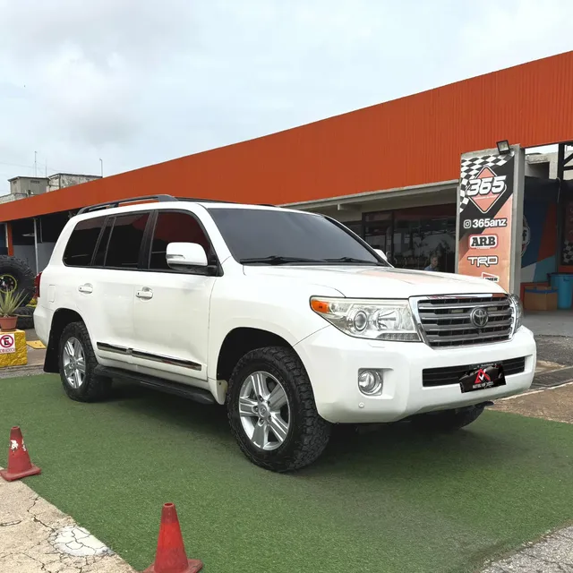 Toyota Lc200 Land Cruiser