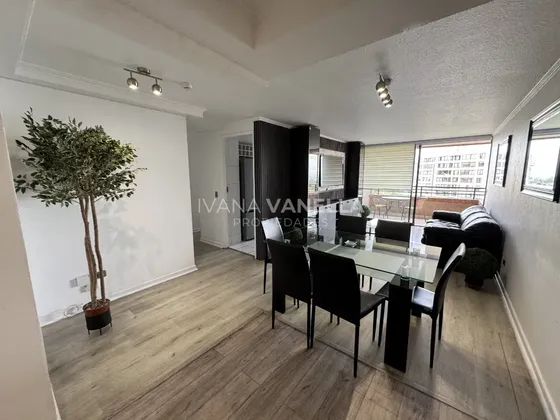 Depto. En Arriendo 2 Dorm 2 Bañ 1 Estac 1 Bod - Las Condes