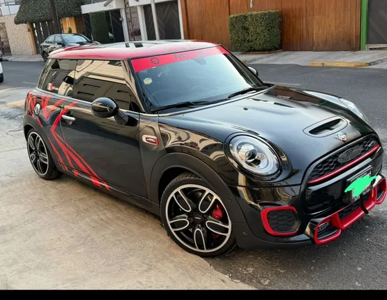 Mini John Cooper Works 2.0 Hot Chilli At