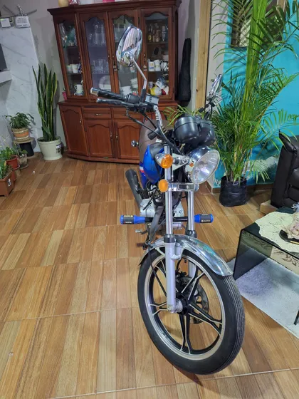 Zusuki Gn125 Color Azul,  Poco Uso En Buen Estado