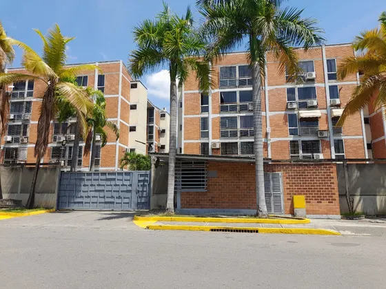 En Venta Apartamento Conjunto Residencial Residencias 411, Urbanización Las Isla Guarenas Dj