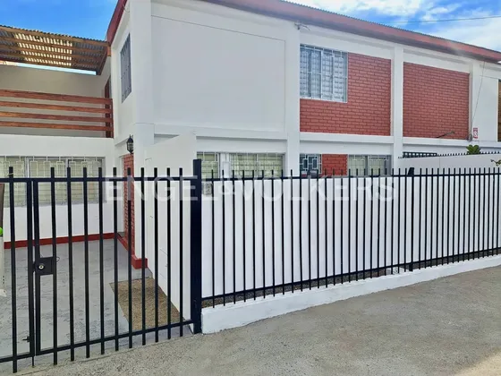 Arriendo Casa Comercial 120 M2 En Rebeca Matte