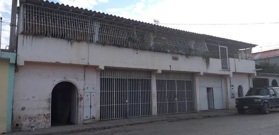 *jll/¡excelente Propiedad Multiuso En Venta!  De 2 Plantas Con Anexos, Locales Y Galpón En Venta Zona Oeste Barquisimeto  Lara, Venezuela/josé López/ # 25-5302 
