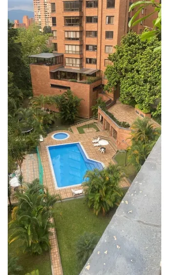 Vendo Apartamento Poblado Trnv Inferior Con Balsos Medellin